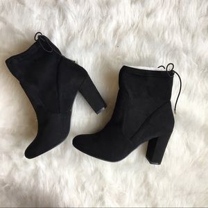 BNWT Chinese Laundry heeled ankle bootie